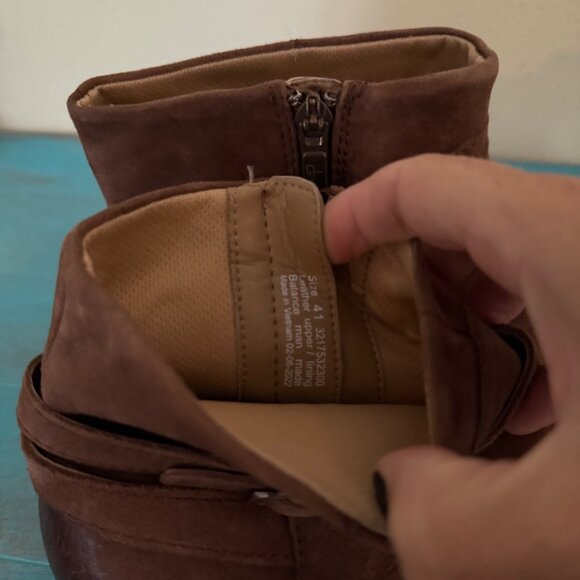 Dansko 'Cagney' Brown Leather/Suede Heeled Booties Sz 41 US 10.5-11 - Picture 9 of 9